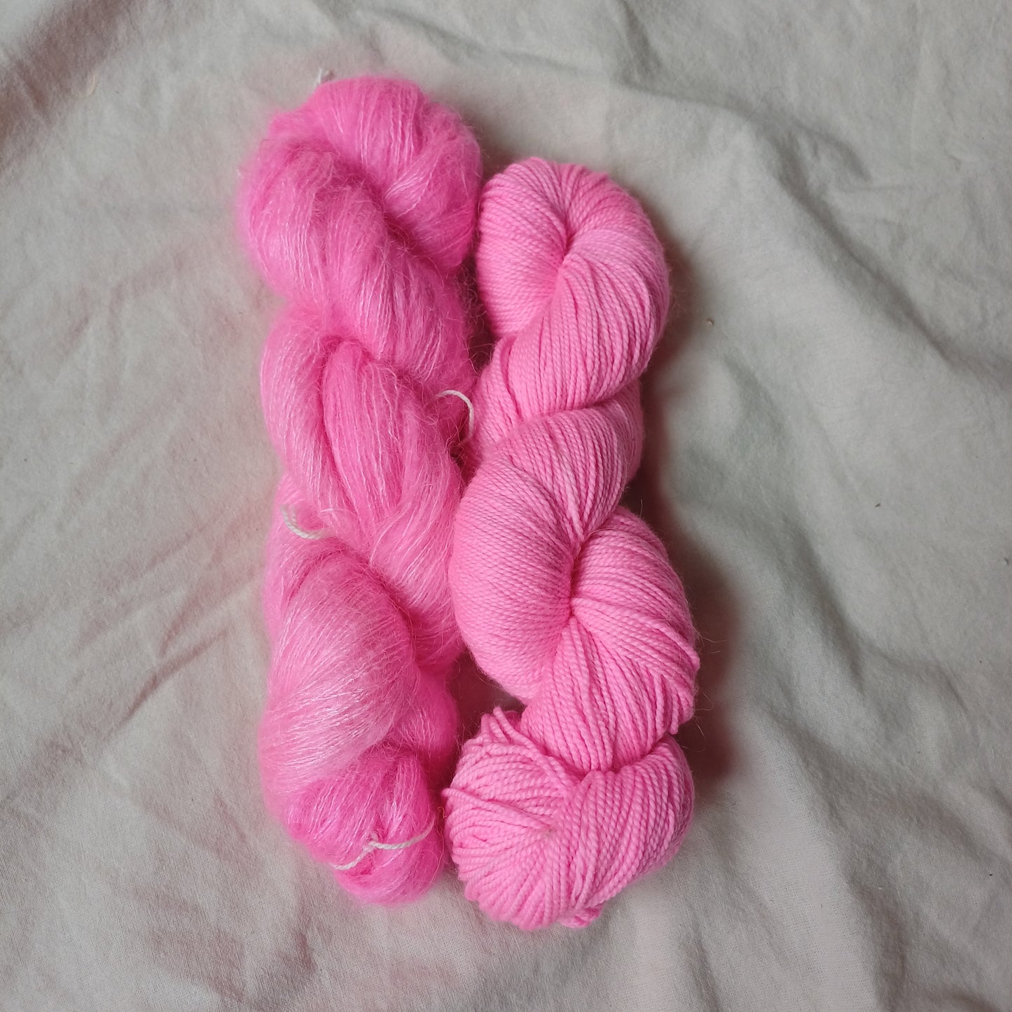 The Neon Edit "Bright Pink" in Frog Mouse Twisty Sock